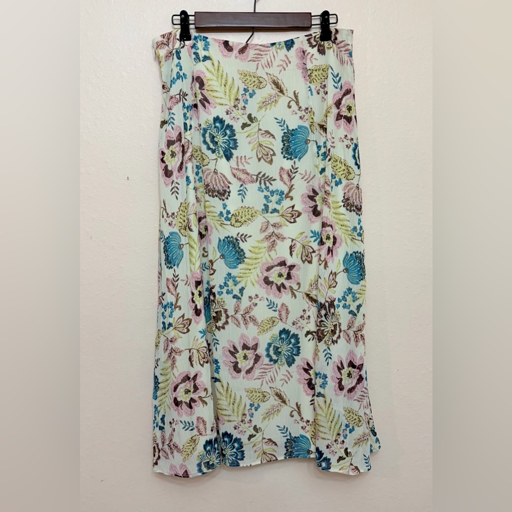 LOFT Petite Garden Chiffon Paneled Midi Skirt - Picture 5 of 5